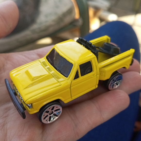 Maisto Emergency Vehicles Toy Die cast Cars Trucks Helicopters Bundle - Picture 11 of 15